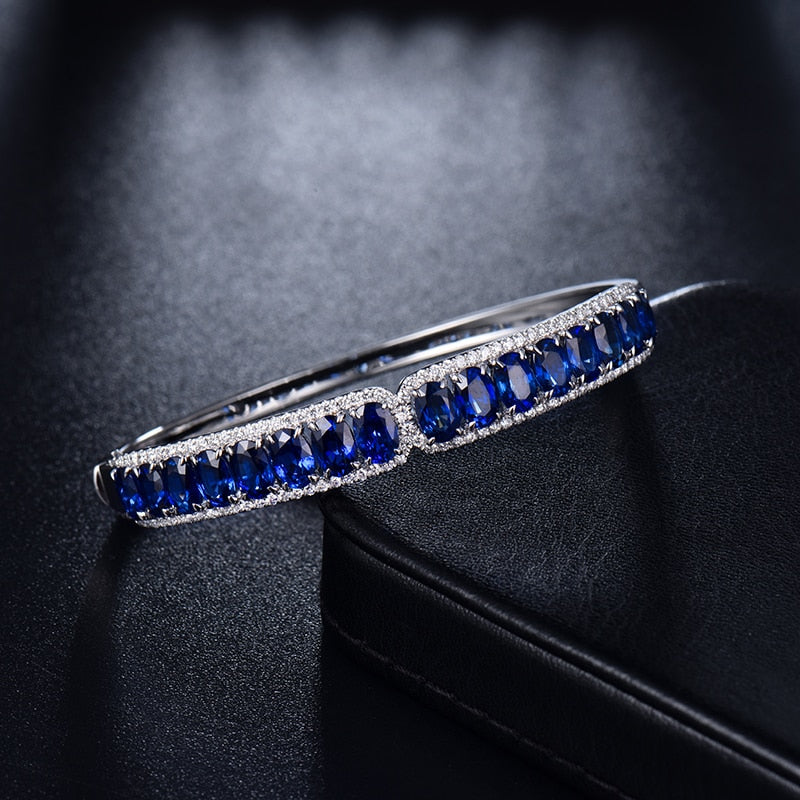 LOVERJEWELRY  White Gold 18K Diamond and Blue Sapphire Bracelet Bangle